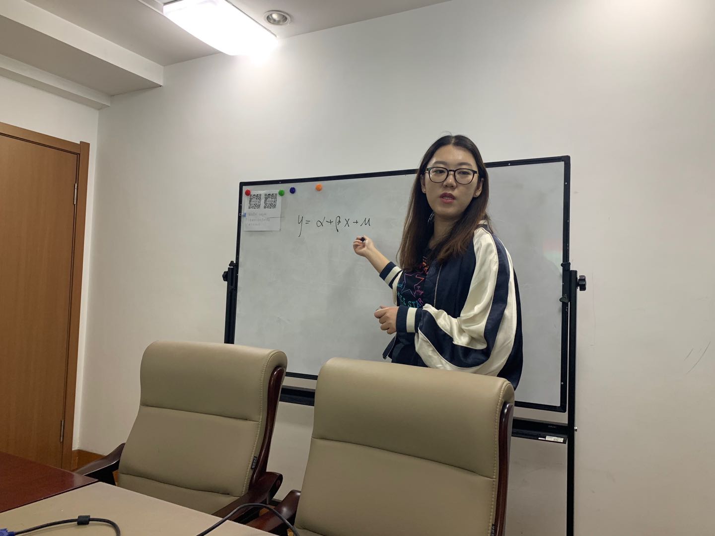 bevictor伟德官网博士生沙龙2019-06(总第6期)简报图片.jpg bevictor伟德官网博士生沙龙2019-06(总第6期)简报图片.jpg
